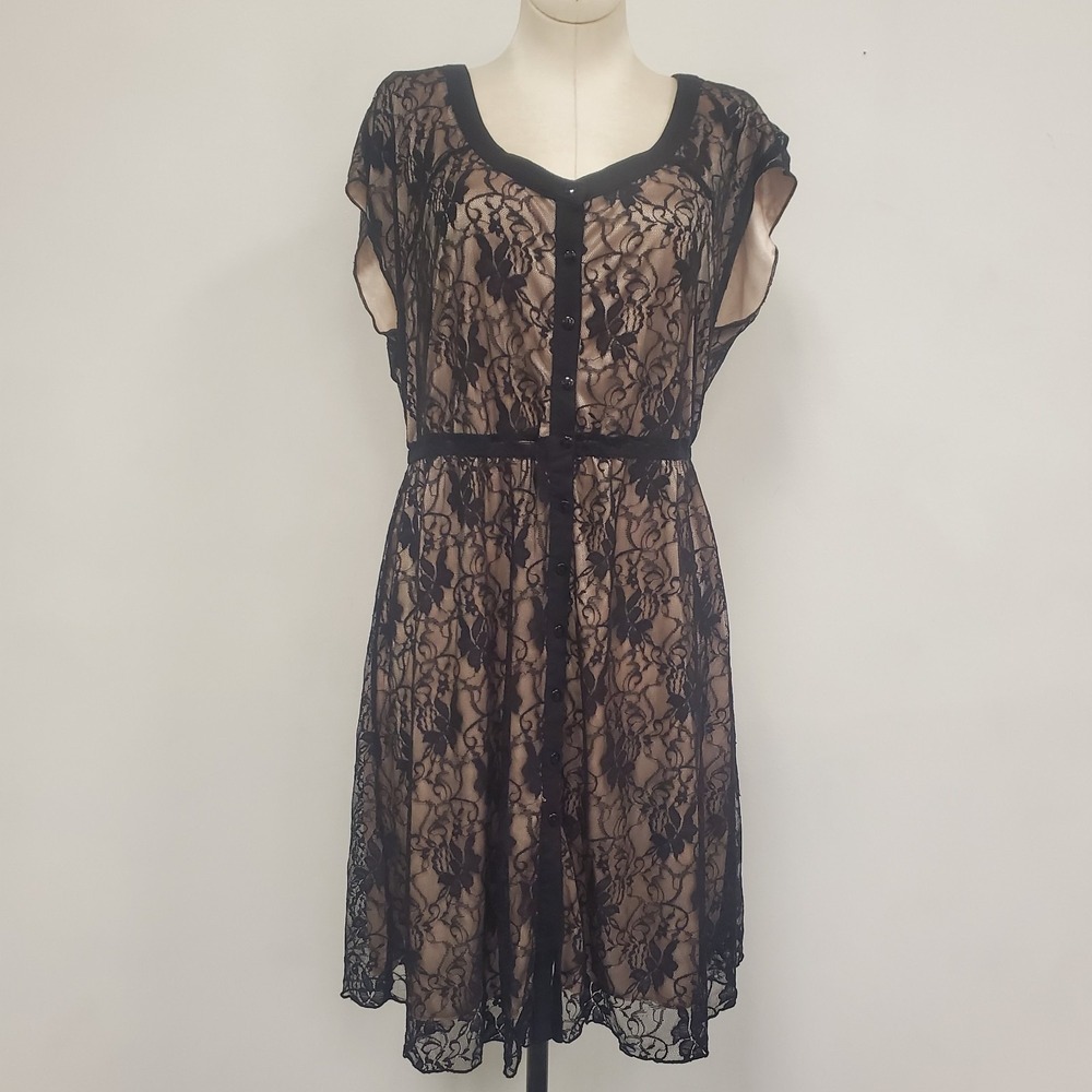 Kimchi Blue Urban Outfitters Lace Mini Dress Size L Button Dark Romantic Floral